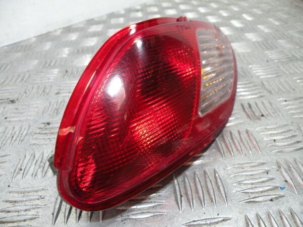 Feu arrière droit PIAGGIO MP3 300 4t -2011-