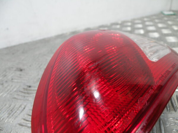 Feu arrière droit PIAGGIO MP3 300 4t -2011-