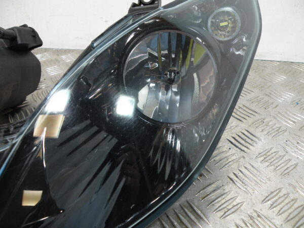 Optique / Phare avant PIAGGIO MP3 300 4t -2011-