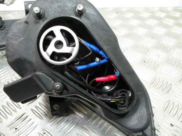 Optique / Phare avant PIAGGIO MP3 300 4t -2011-
