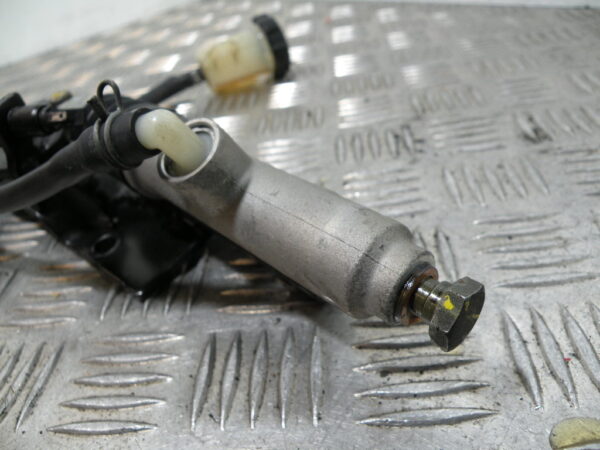 Maître cylindre de la pédale de frein PIAGGIO MP3 300 4t -2011-