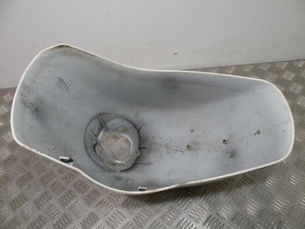 Garde boue avant VESPA 300 GTS 4t -2013-