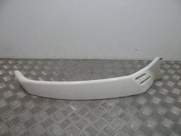 Baguette latérale gauche VESPA 300 GTS 4t -2013-