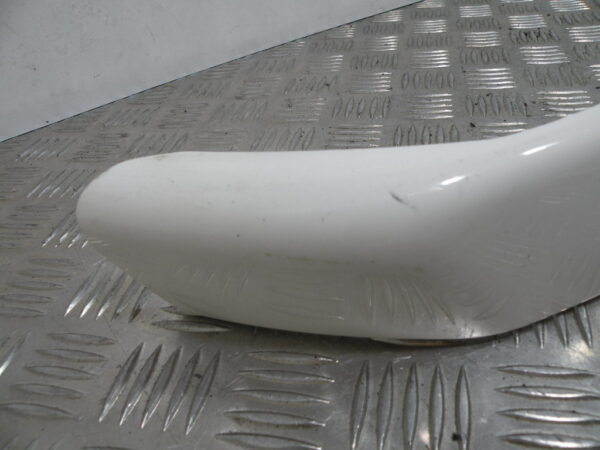 Baguette latérale gauche VESPA 300 GTS 4t -2013-