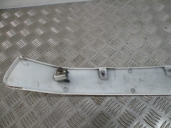 Baguette latérale gauche VESPA 300 GTS 4t -2013-