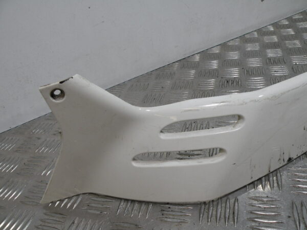 Baguette latérale droite VESPA 300 GTS 4t -2013-