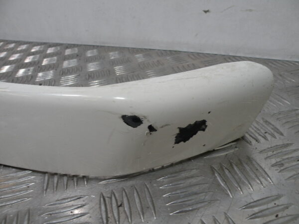 Baguette latérale droite VESPA 300 GTS 4t -2013-