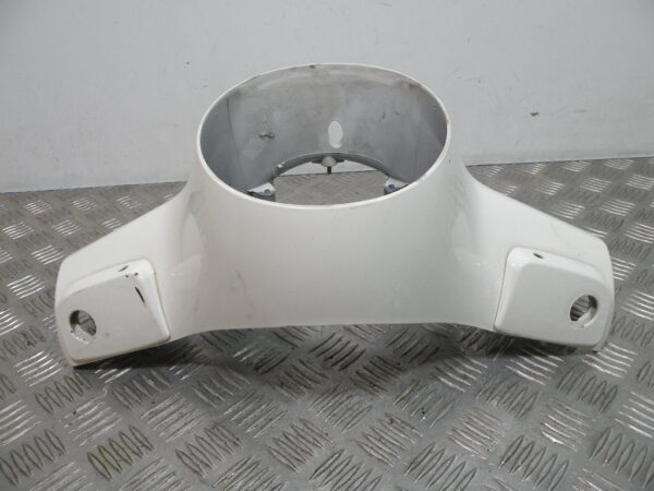 Carénage couvre guidon avant VESPA 300 GTS 4t -2013-