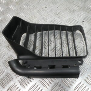 Grille de radiateur gauche VESPA 300 GTS 4t -2013-