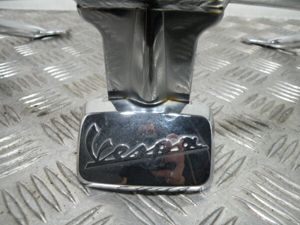 Poignée arrière VESPA 300 GTS 4t -2013-