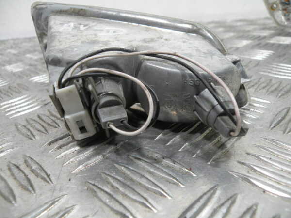 Clignotant avant droit VESPA 300 GTS 4t -2013-