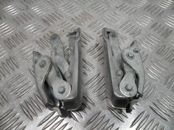 Repose pieds arrière VESPA 300 GTS 4t -2013-