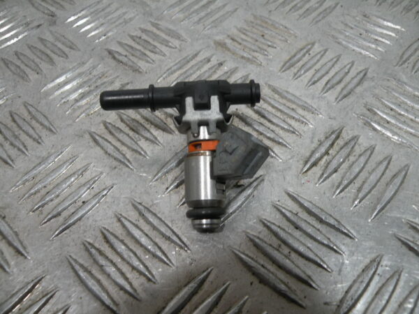 Injecteur VESPA 300 GTS 4t -2013-