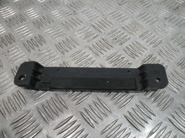 Fixation de batterie VESPA 300 GTS 4t -2013-