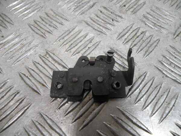 Serrure de coffre VESPA 300 GTS 4t -2013-