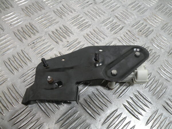 Mécanisme d’ouverture de selle VESPA 300 GTS 4t -2013-