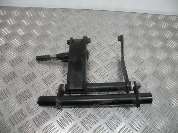 Support moteur VESPA 300 GTS 4t -2015-