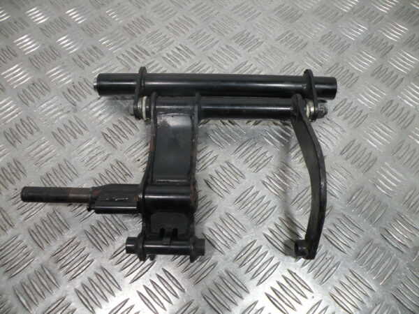 Support moteur VESPA 300 GTS 4t -2015-