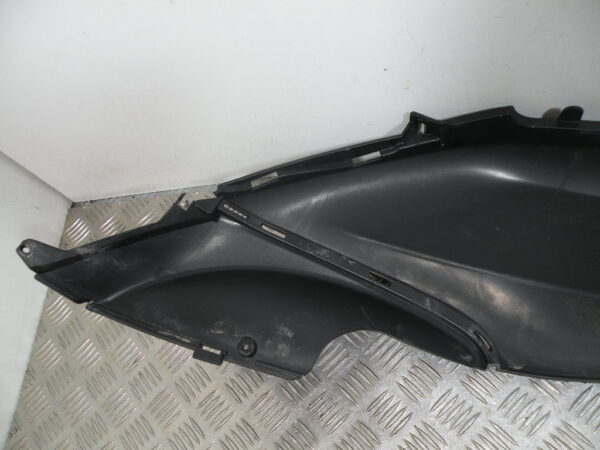 Carénage arrière droit PIAGGIO FLY 2t -2013-
