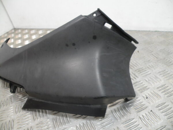 Carénage sous selle gauche YAMAHA YN50F NEO’S 2t -2013-