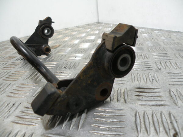 Support moteur YAMAHA YN50F NEO’S 2t -2013-