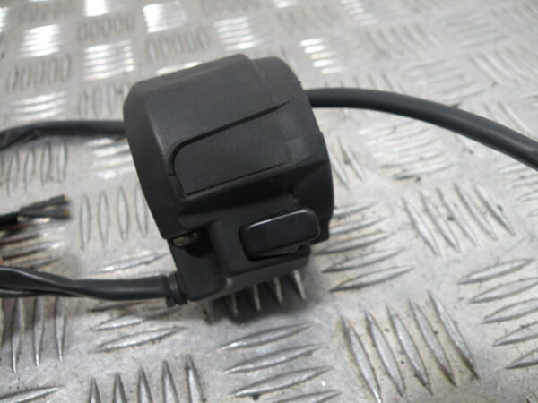 Commodo droit APRILIA 50 SR 4t -2011-