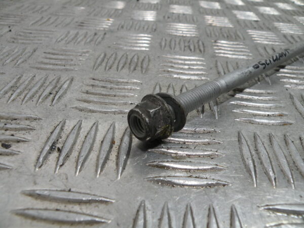 Axe de bras oscillant APRILIA 50 SR 4t -2011-
