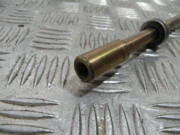 Axe de roue avant APRILIA 50 SR 4t -2011-