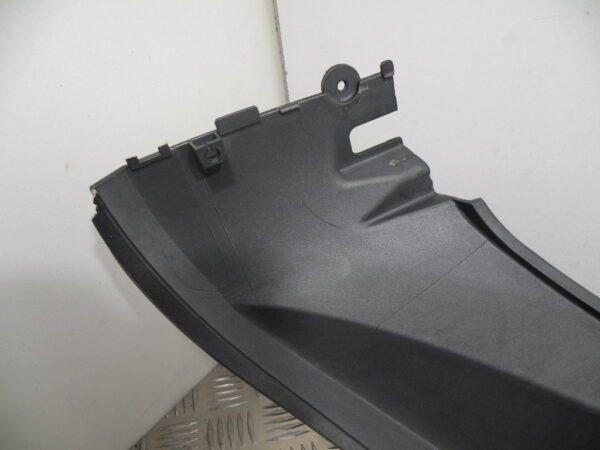 Carénage coque arrière droit PEUGEOT 125 LXR 4t -2010-