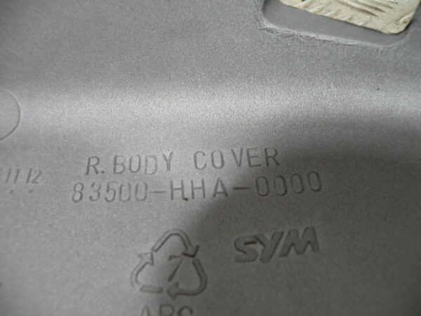 Carénage coque arrière droit PEUGEOT 125 LXR 4t -2010-