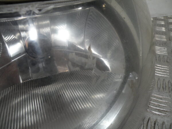 Optique / Phare avant PEUGEOT 125 LXR 4t -2010-