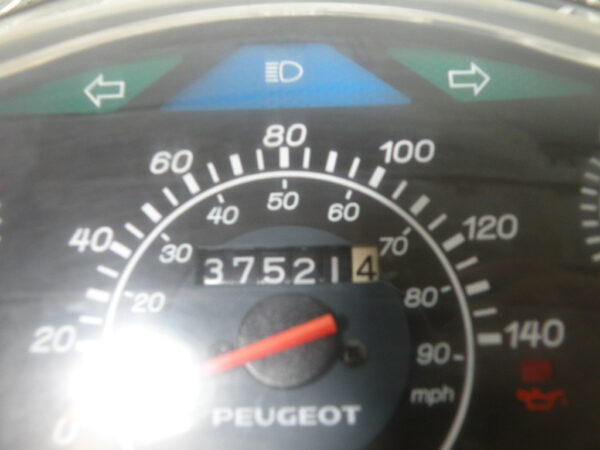 Compteur (37 521 km) PEUGEOT 125 LXR 4t -2010-