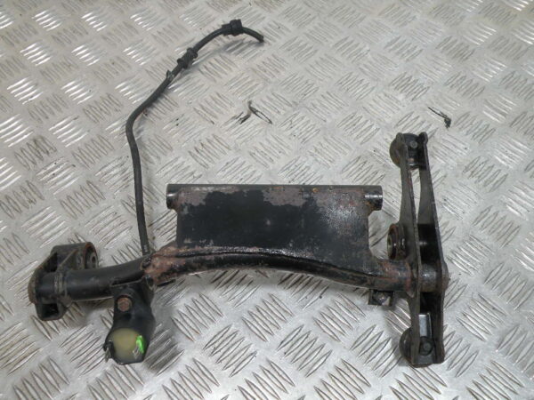 Support moteur PEUGEOT 125 LXR 4t -2010-
