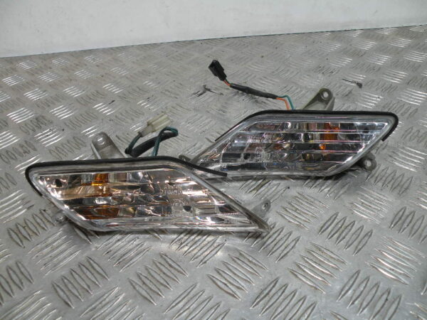 Clignotants avant PEUGEOT 125 LXR 4t -2010-