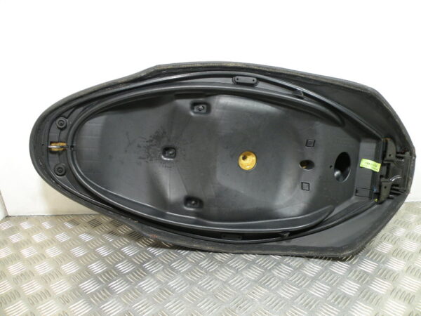 Selle PIAGGIO MP3 300 LT YOURBAN 4t -2013-