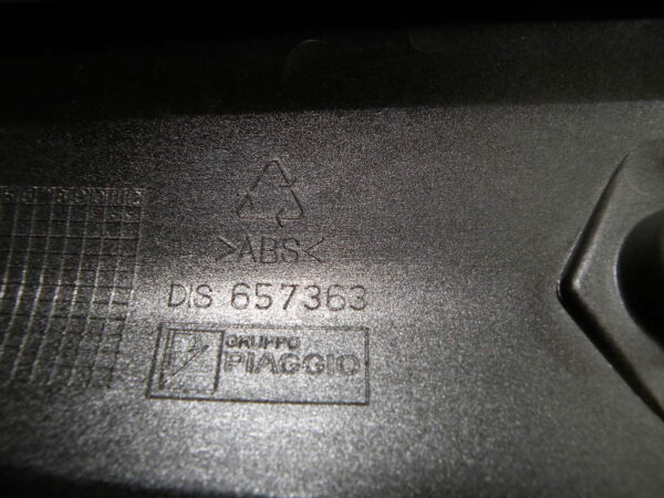 Cache avant PIAGGIO MP3 300 LT YOURBAN 4t -2013-