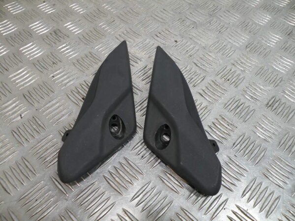 Cache guidon PIAGGIO MP3 300 LT YOURBAN 4t -2013-