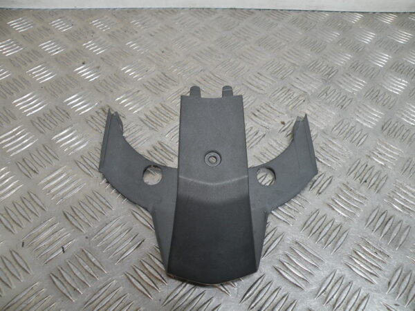 Carénage central arrière PIAGGIO MP3 300 LT YOURBAN 4t -2013-