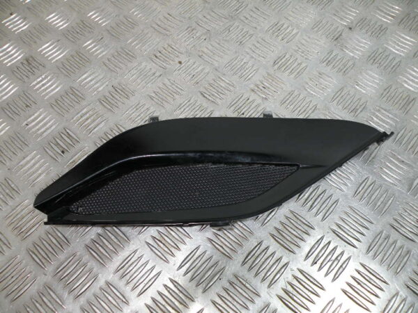 Cache latéral droit PIAGGIO MP3 300 LT YOURBAN 4t -2013-