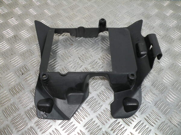 Cache radiateur PIAGGIO MP3 300 LT YOURBAN 4t -2013-