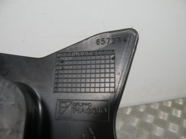 Grille de radiateur PIAGGIO MP3 300 LT YOURBAN 4t -2013-
