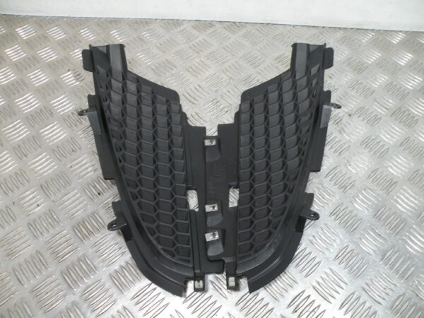Grille de radiateur PIAGGIO MP3 300 LT YOURBAN 4t -2013-