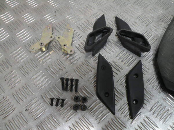 Bulle / Pare brise avec support PIAGGIO MP3 300 LT YOURBAN 4t -2013-