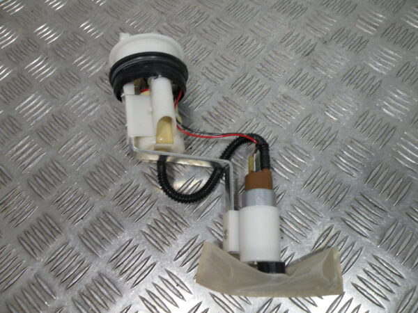 Pompe à essence PIAGGIO MP3 300 LT YOURBAN 4t -2013-
