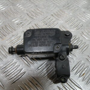 Maître cylindre de frein avant droit PIAGGIO MP3 300 LT YOURBAN 4t -2013-