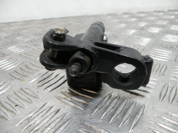 Maître cylindre de frein avant droit PIAGGIO MP3 300 LT YOURBAN 4t -2013-