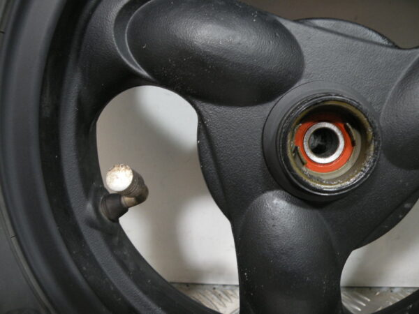 Roue avant KYMCO 50 AGILITY 4t -2016-