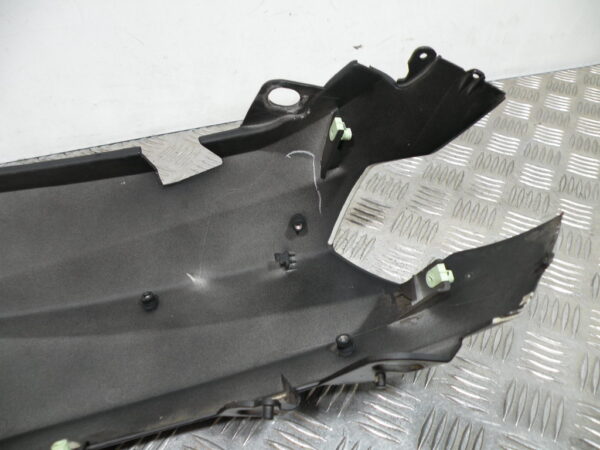 Carénage coque arrière droit PEUGEOT 50 STREET ZONE 2t -2019-