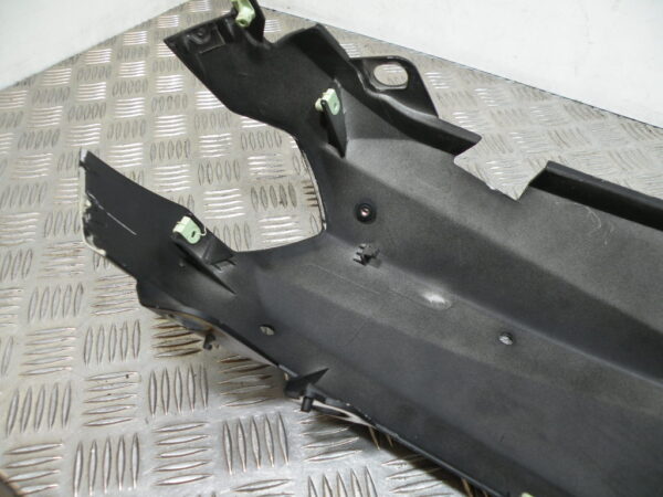 Carénage coque arrière gauche PEUGEOT 50 STREET ZONE 2t -2019-