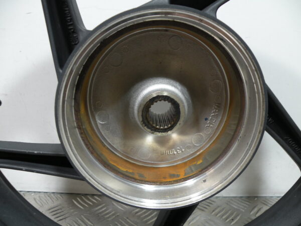 Jante arrière HONDA 50 VISION NSC 4t -2013-